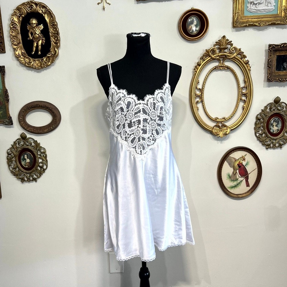 Vintage‎ Victoria's Secret Lace Trim Satin Slip Dress Medium